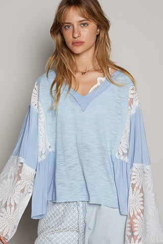 LIGHT BLUE FLOWY LACE TRIM MIX TOP