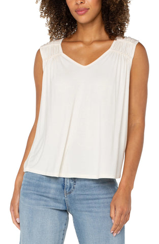 SLEEVELESS SHIRRED CREAM DETAIL KNIT TOP