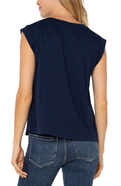 SLEEVELESS NAVY WOVEN KNIT TOP