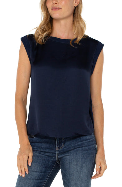 SLEEVELESS NAVY WOVEN KNIT TOP