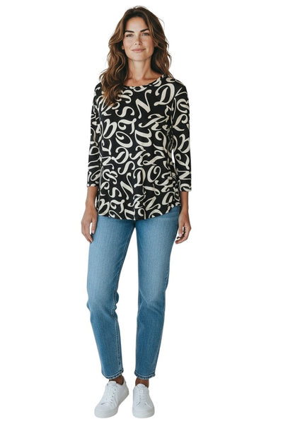 BLACK AND WHITE LETTER PRINT TOP Top Bali 