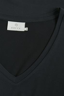 BLACK BASIC V NECK T SHIRT Blouse Kaffe 