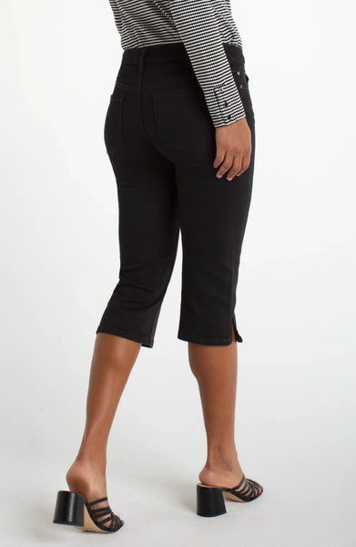 BLACK CAPRI JEANS WITH SLIT BOTTOM Jeans Liverpool 