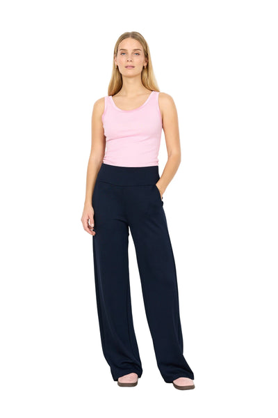 BLACK FLARED ELASTIC WAIST PANT WITH SIDE POCKETS Pants SOYACONCEPT 