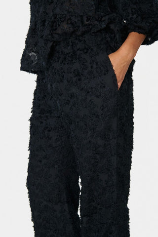 BLACK FLORAL CUT OUT LACE PANT Pant Saint Tropez 