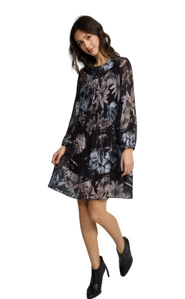 BLACK FLORAL PLEATED GEORGETTE FLOWY DRESS Dress Pistache S Black Floral 