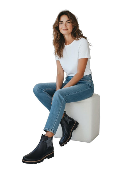 BLACK LEATHER ANKLE BOOT WITH STAR DETAIL AND BACK ZIPPER Shoes Django & Juliette 