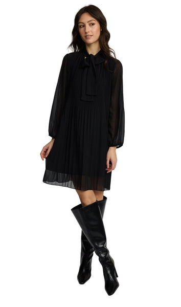 BLACK PLEATED V-NECK GEORGETTE FLOWY DRESS WITH NECKTIE Dress Pistache S Black 