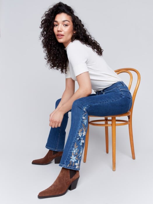 BOOTCUT JEANS WITH SIDE FLORAL EMBROIDERY Pant Charlie B. 0 Blue 