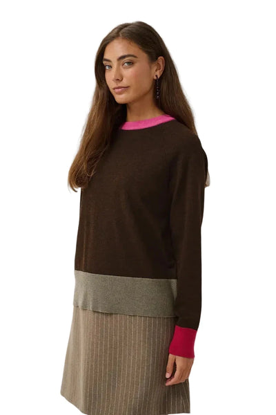 BROWN COLOR BLOCK SWEATER SWEATER CULTURE 
