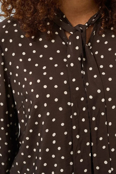 BROWN POLKA DOT BLOUSE WITH FRONT TIE Blouse Kaffe 