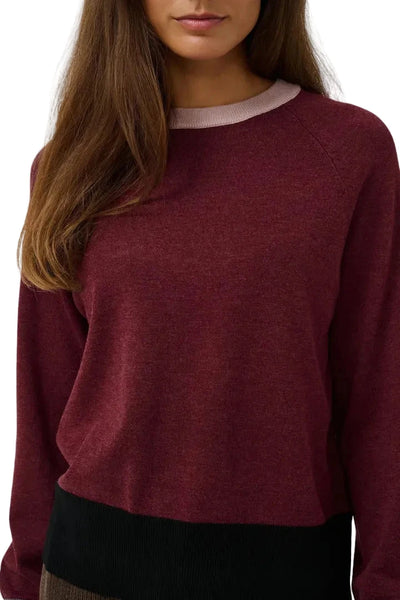 BURGUNDY COLOR BLOCK SWEATER SWEATER CULTURE 