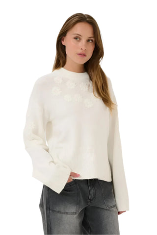 CREAM PULLOVER WITH FLOWER DETAIL ON NECKLINE Sweater KAFFE 