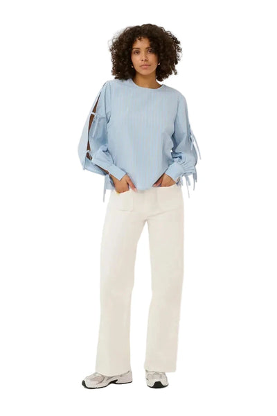 CREW NECK BLUE PINESTRIPE TOP WITH SLEEVE DETAIL Blouse Kaffe 