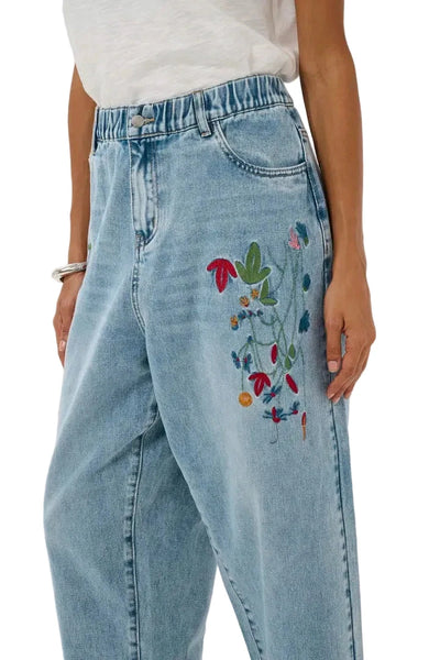 EMBROIDERY ANKLE LENGTH JEANS Pants CULTURE 