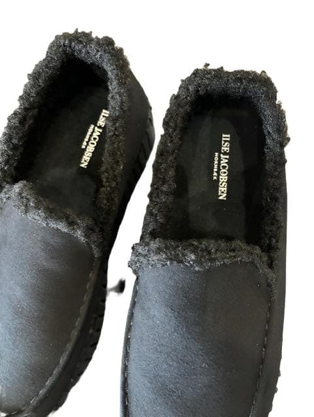 FAUX FUR LINED BLACK LOAFER Flat Ilse Jacobsen 