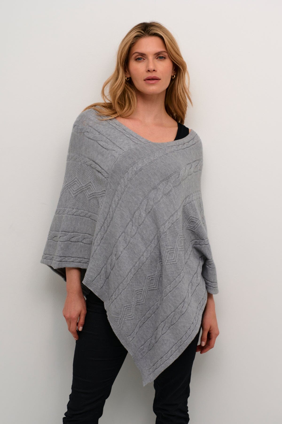 GREY CABLE SWEATER KNIT PONCHO Poncho CREAM Grey 