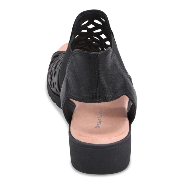 LEATHER SANDAL WITH LASER CUT DESIGN Shoes Django & Juliette 