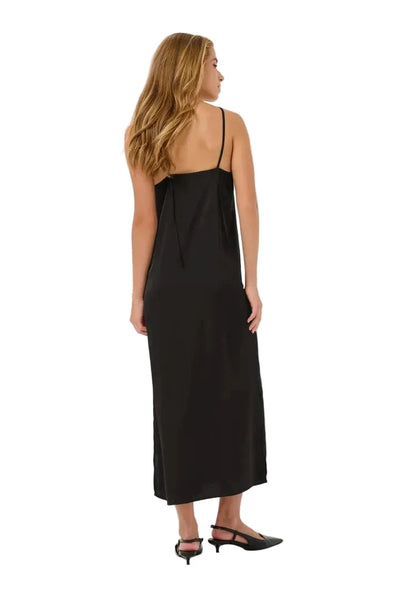 LONG BLACK SATEEN DRESS Dress Kaffe 