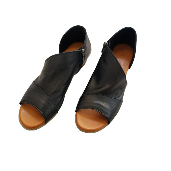 OPEN TOE SIDE DESIGN BLACK SANDAL Shoes Rosina 