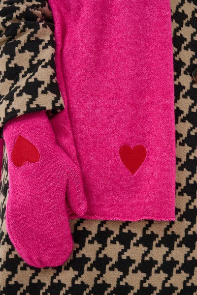 PINK SCARF WITH RED HEART CULTURE 