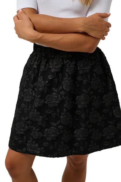 SHORT BLACK TONE ON TONE FLORAL JACQUERED SKIRT Skirt Kaffe 