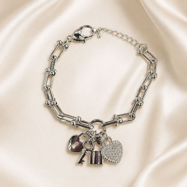 SILVER HEART LOCK PAPERCLIP CHARM BRACELET Bracelet FashionWear Collection 