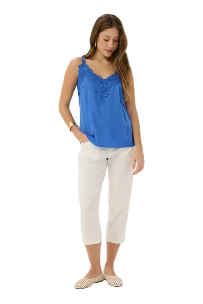 SLEEVELESS TANK WITH LACE DETAIL NECKLINE Tank Top CREAM 
