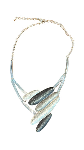 TEXTURED OVAL SHAPED SILVER NECKLACE Necklaces FashionWear Collection Silver 