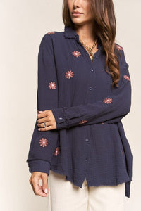 DAISY EMBROIDERED NAVY SHIRT Shirt FashionWear Collection S Navy 